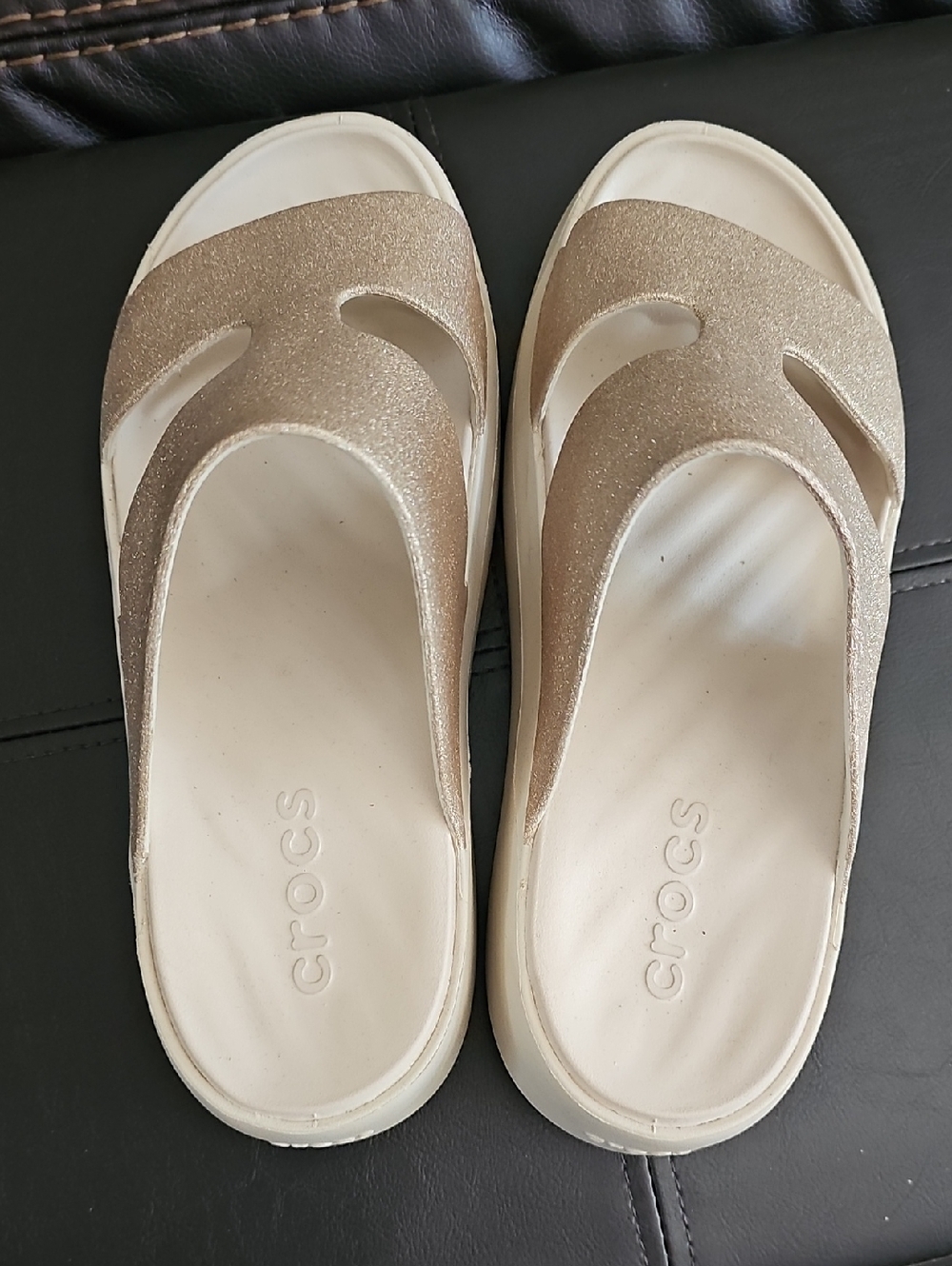 CROCS Women’s Glitter Gold Slide Sandals